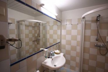 Classic Single Room with Shower